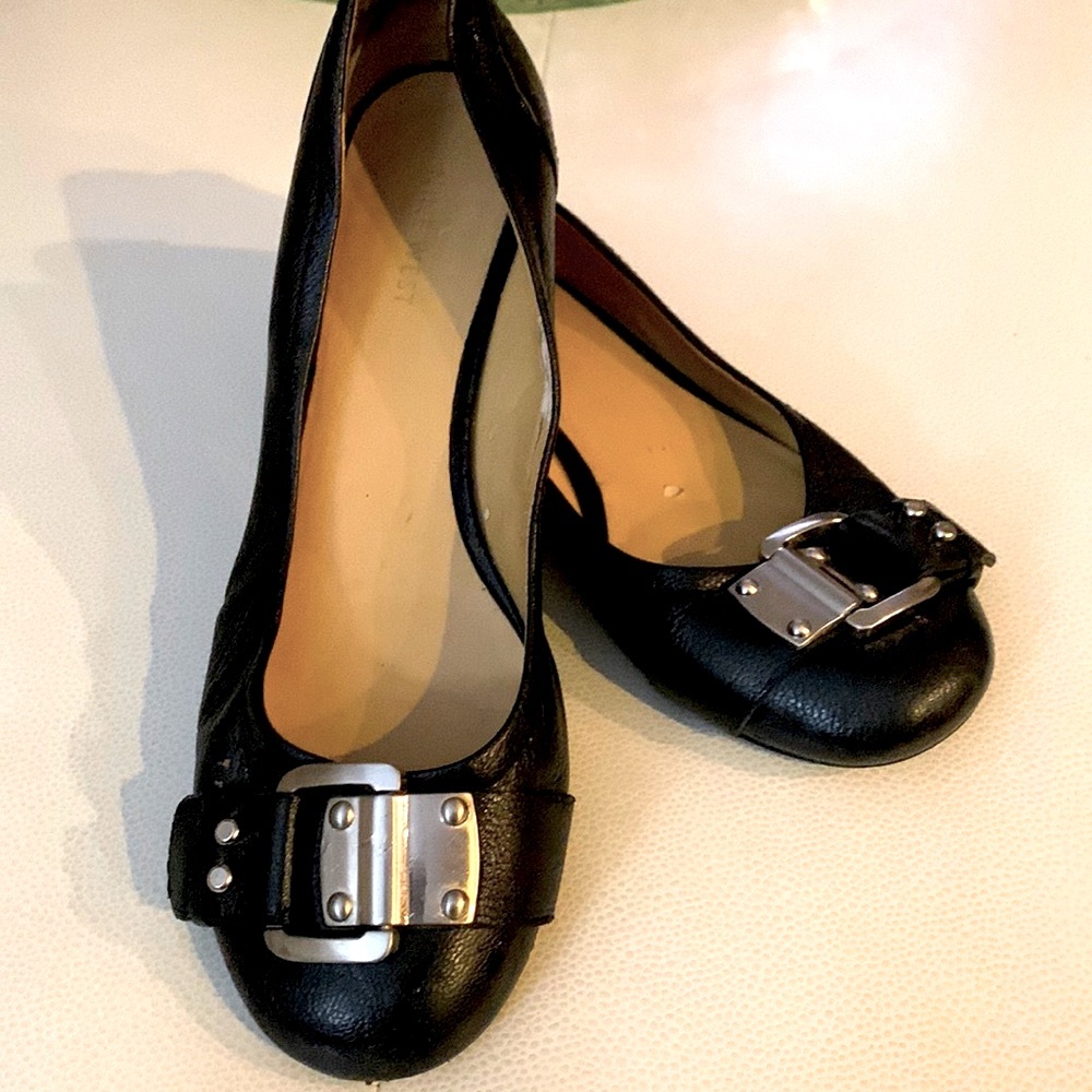 Nine West ‘Ohdear’ Leather Flats 8 Black Buckle Round Toe Timeless Classic